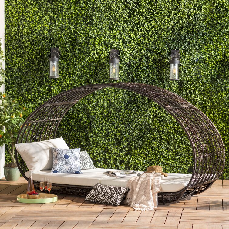 Patio shop rattan daybed